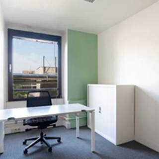 Bureau privé 16 m² 4 postes Coworking Quai Kléber Strasbourg 67000 - photo 4